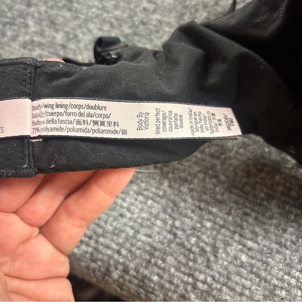 VICTORIA’S SECRET Women’s Black Body by Victoria Lined Perfect Coverage - 36DDD - Picture 5 of 5